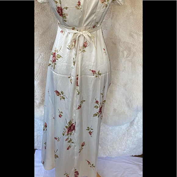 VINTAGE long dress with roses - Picture 8 of 8